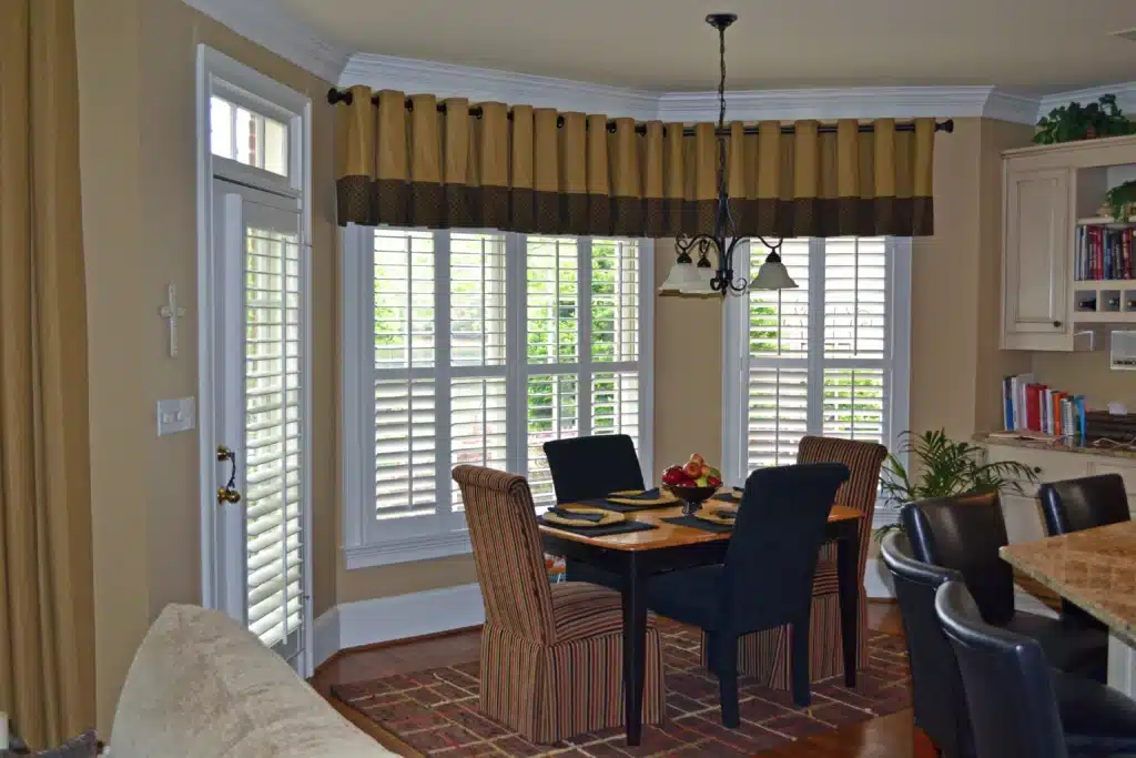 3 inch shutters in Breakfast Room