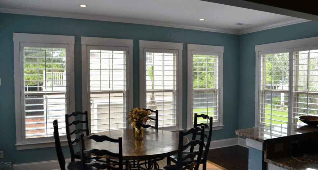 Elite 4.5 Shutters Breakfast Room